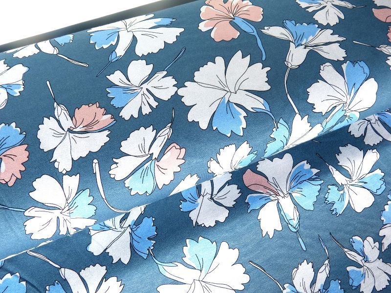 Viskose Jersey Stoff Kleiderstoff Digitaldruck Elastisch Strandkleid Blumen E13 
